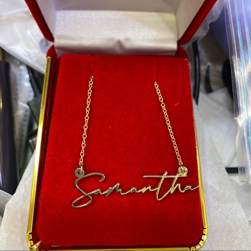 14kt gold name necklace
